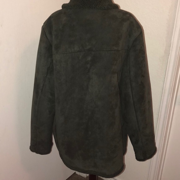 Coat - Picture 4 of 6